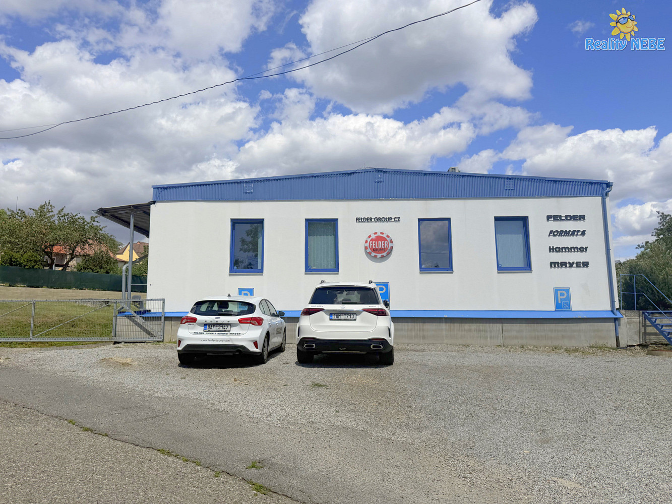 Pronájem kanceláře 368 m²