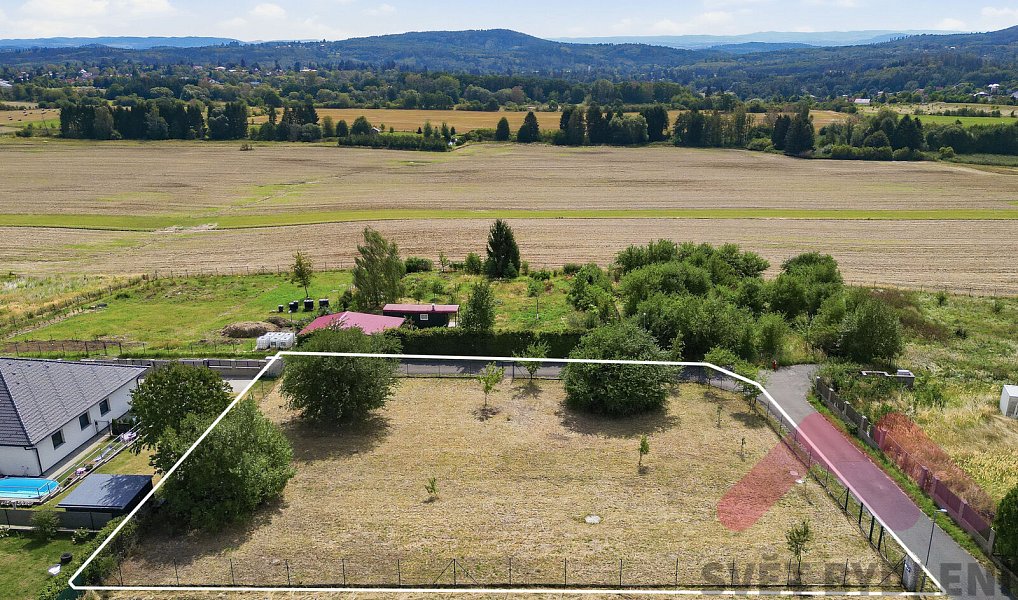 Prodej stavebního pozemku 1 597 m², Sulice – náhled fotky 3