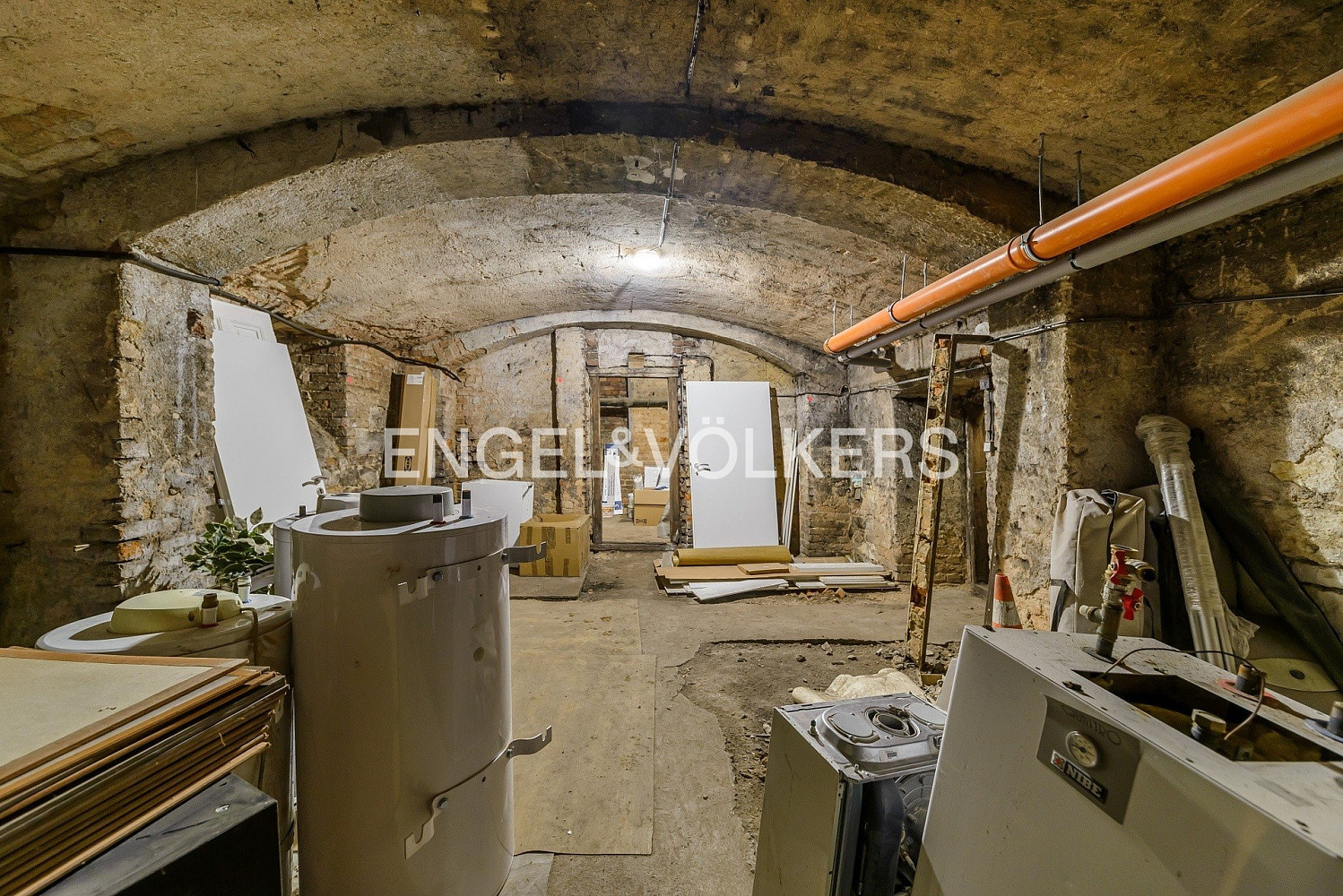 Pronájem skladovacích prostor 281 m² – fotografie 3