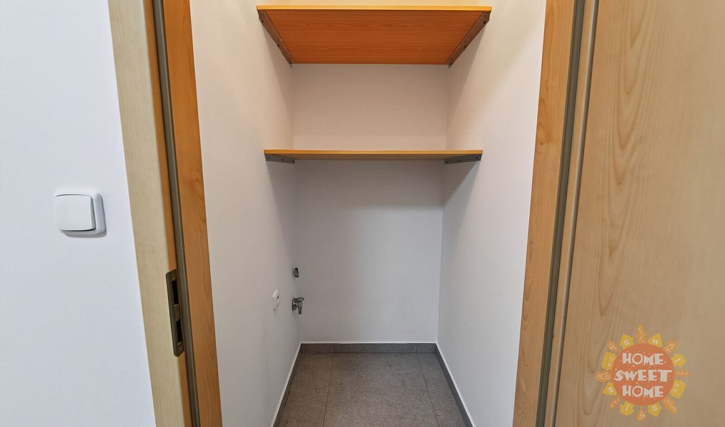 Pronájem bytu 2+kk 50 m², Praha – náhled fotky 9