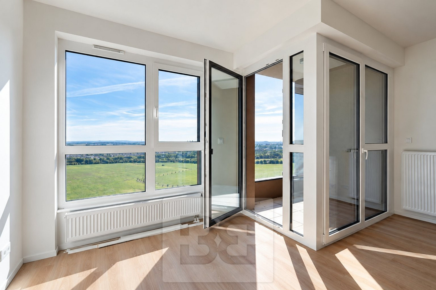 Pronájem bytu 2+kk 39 m² – fotografie 2