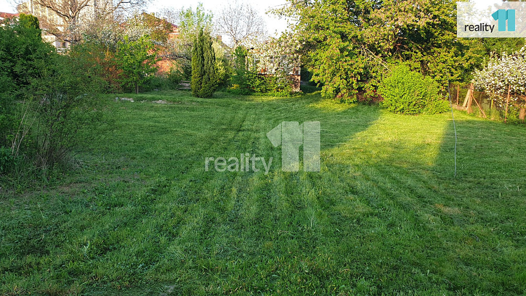 Pronájem stavebního pozemku 1 167 m²