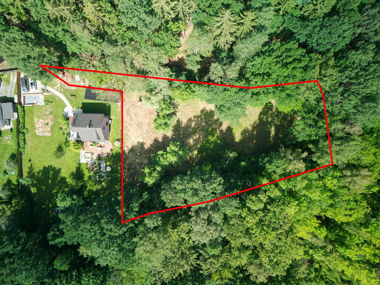 Prodej stavebního pozemku 2 167 m² – fotografie 2