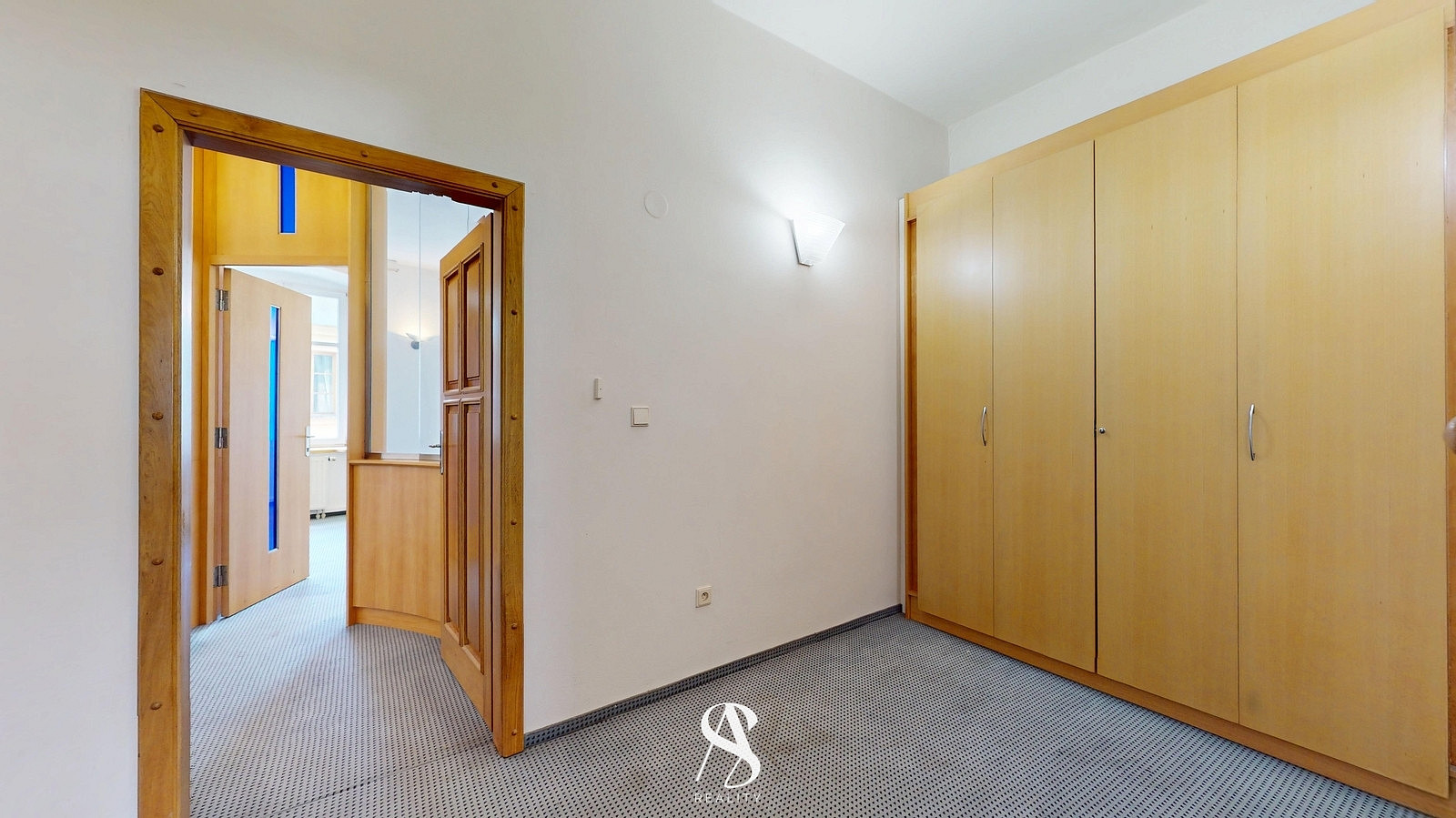 Pronájem kanceláře 90 m² — photo 3