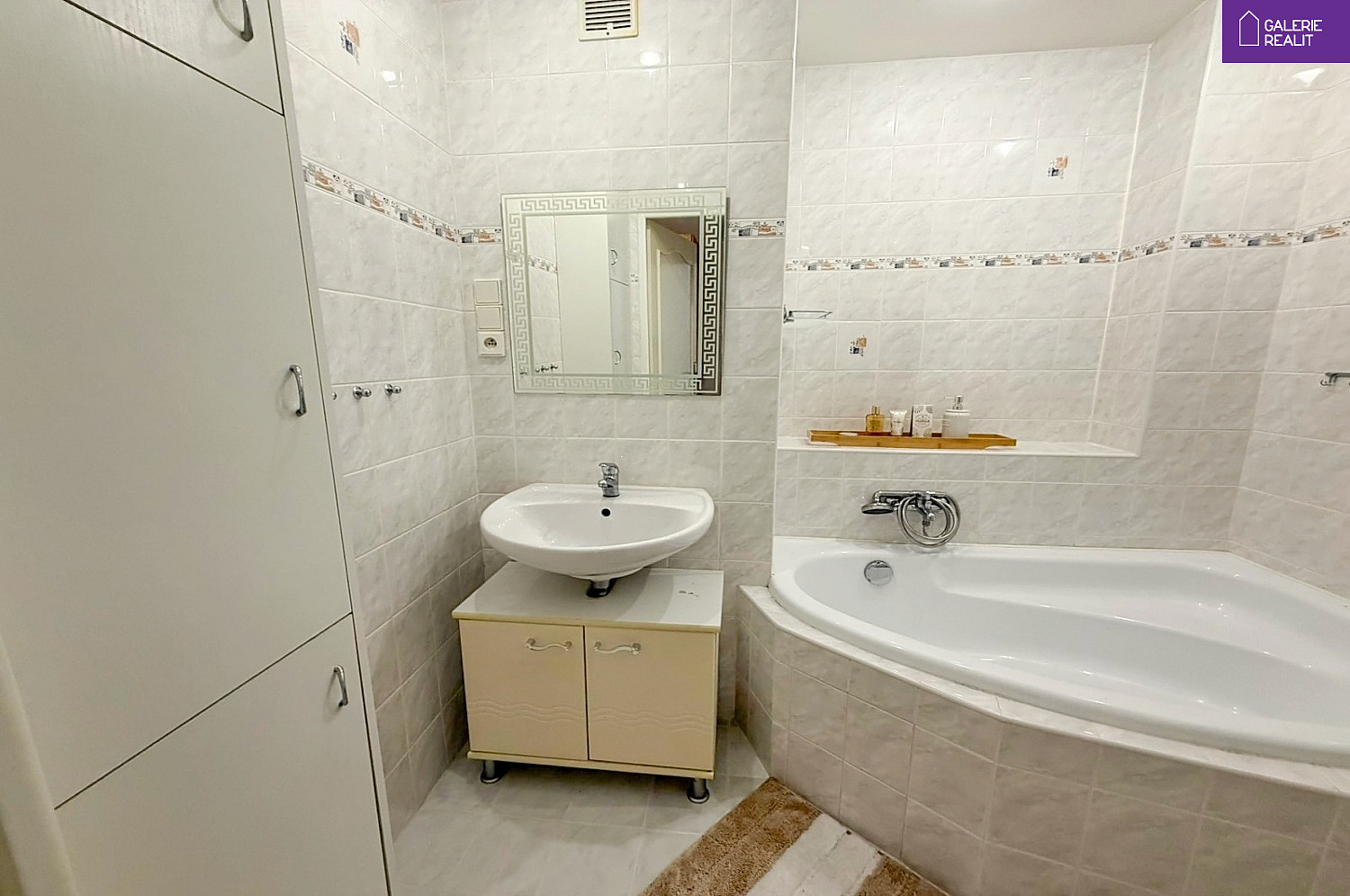 Pronájem bytu 3+1 78 m² – pohled 6