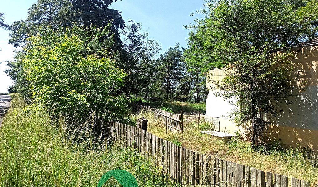 Prodej stavebního pozemku 890 m², Tetov – náhled fotky 2