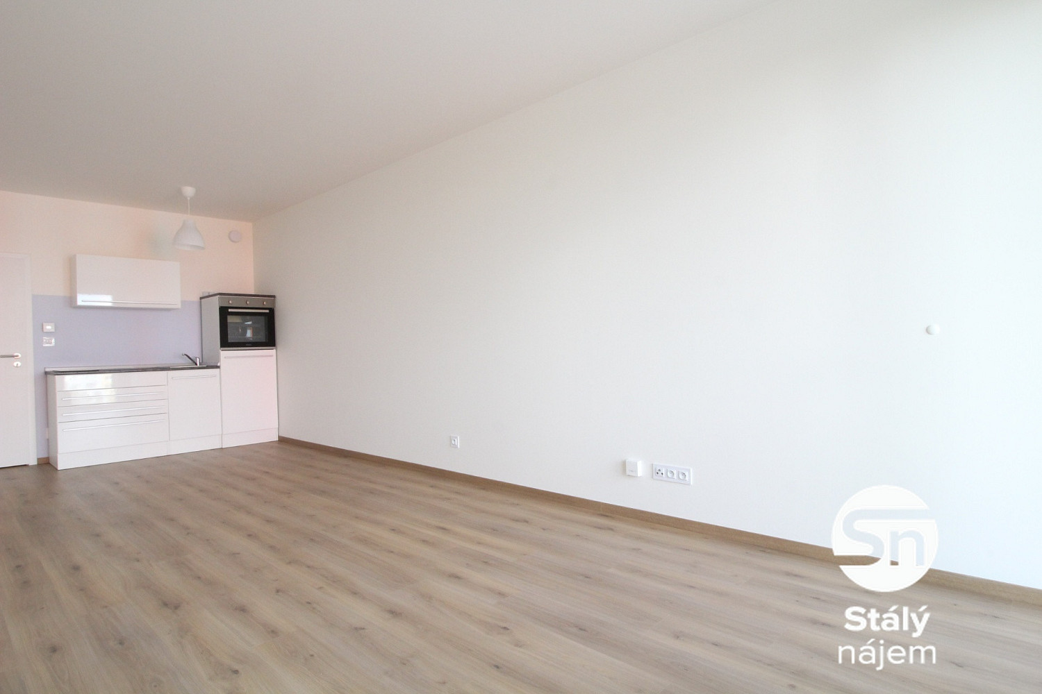 Pronájem bytu 1+kk 43 m² – fotografie 3