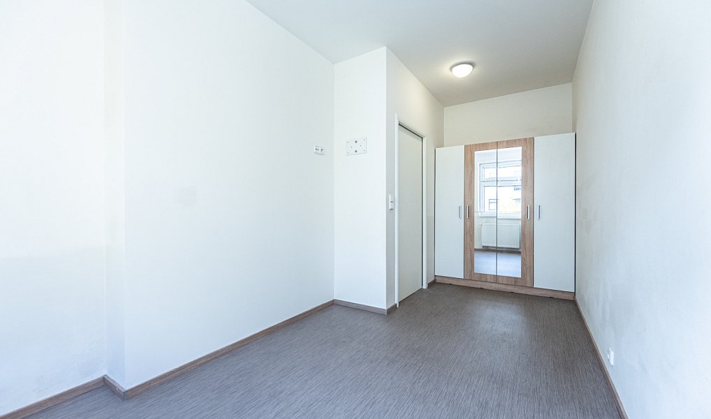 Pronájem bytu 2+kk 37 m², Praha – náhled fotky 7