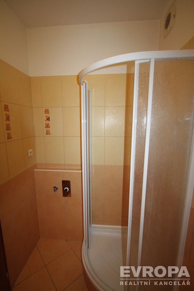 Prodej bytu 1+kk 28 m² – fotografie 4