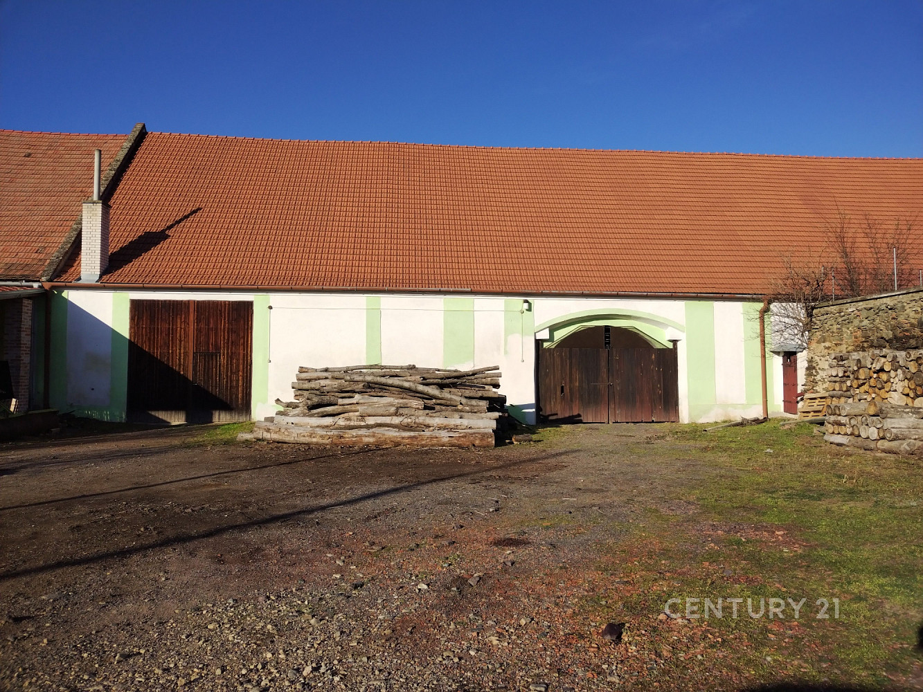 Pronájem stodoly 375 m2