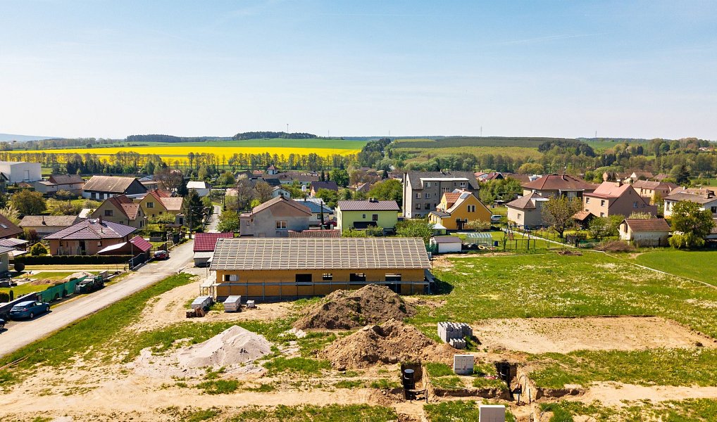 Prodej domu 191 m² s pozemkem 762 m², Loza – náhled fotky 16