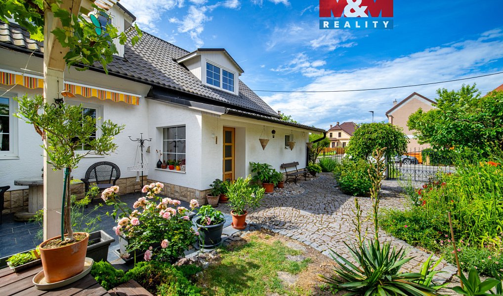 Prodej domu 154 m² s pozemkem 352 m², Chrudim – fotka 1 z 30