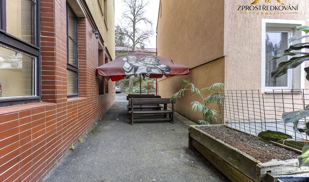 Prodej ubytovacího objektu 1 960 m², Březová – náhled fotky 10