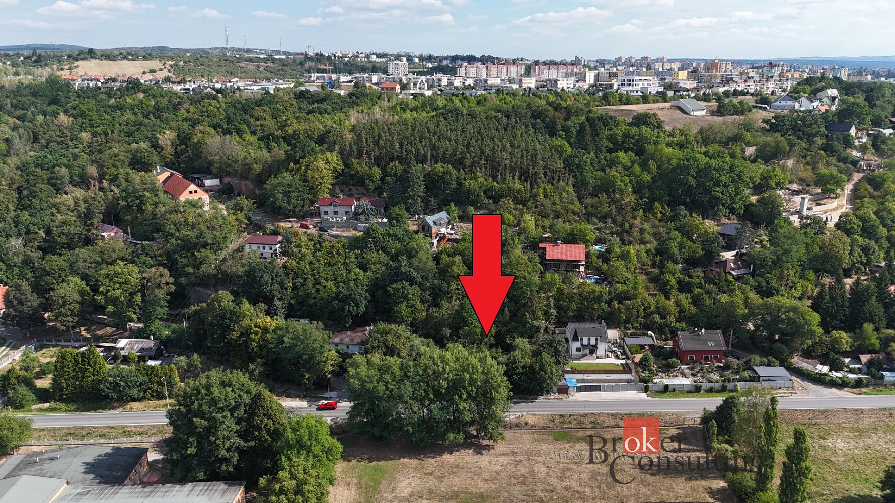 Prodej stavebního pozemku 2 025 m² – fotografie 2