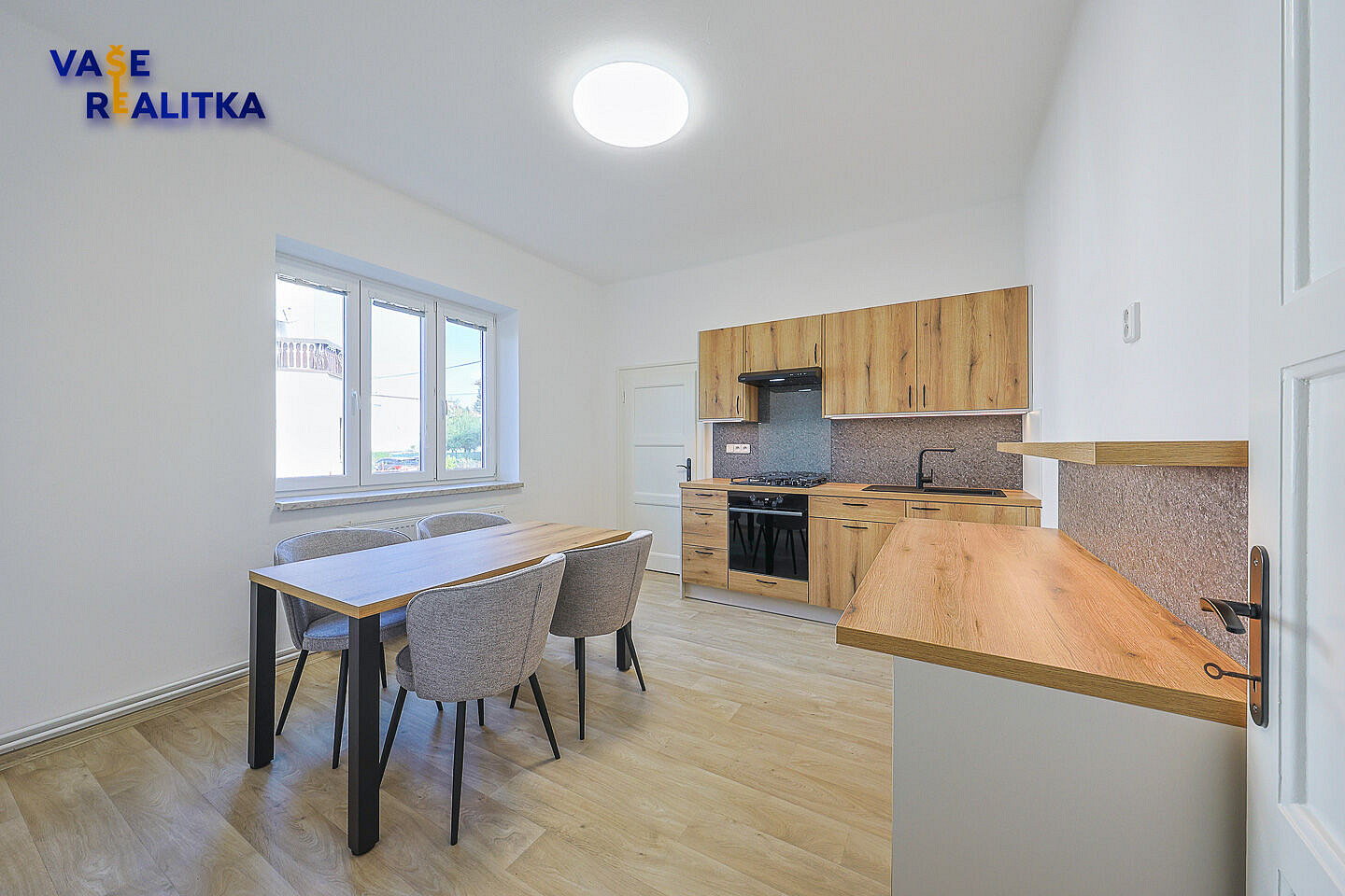 Pronájem bytu 2+1 73 m² – fotografie 4