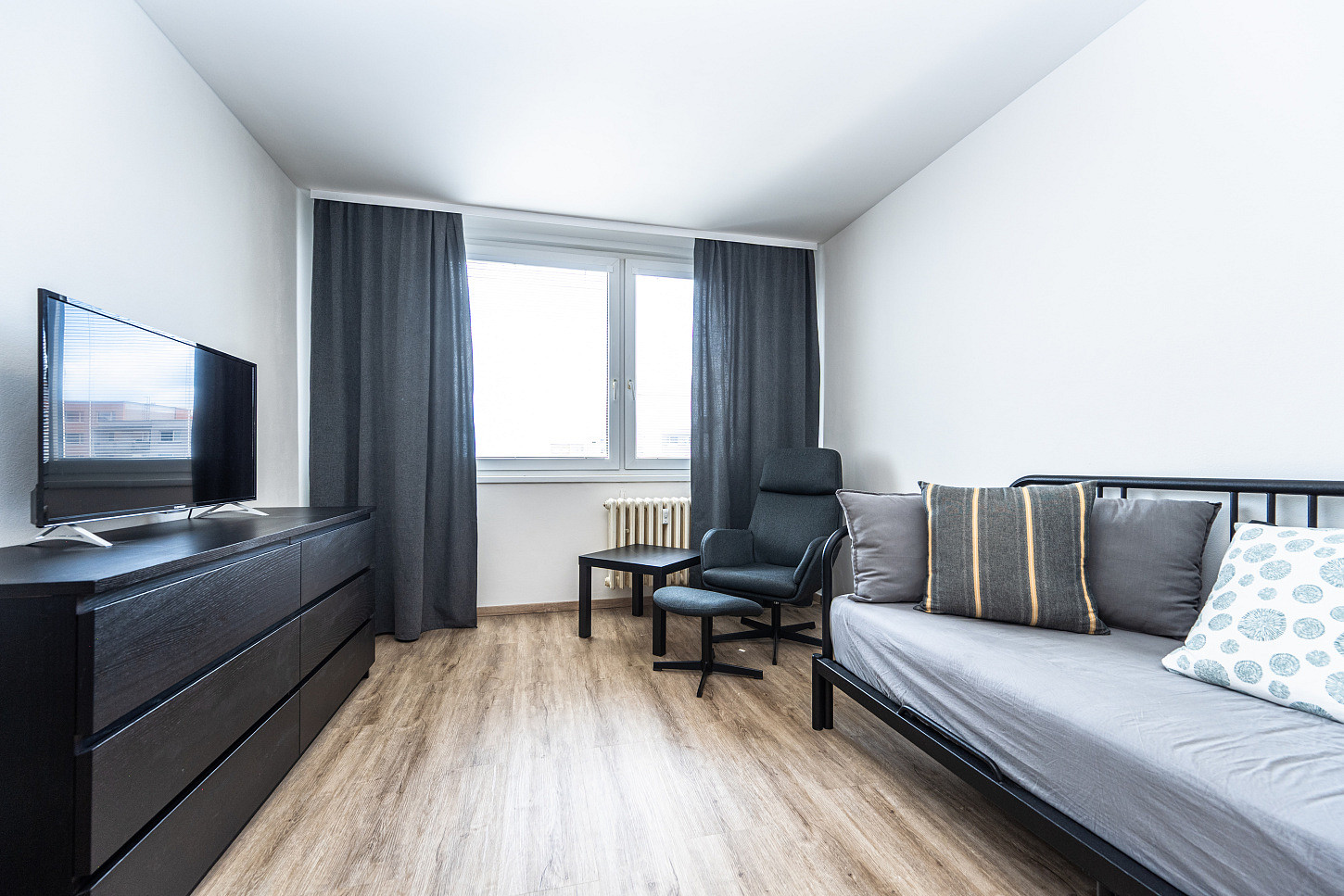 Pronájem bytu 2+kk 41 m² – pohled 3