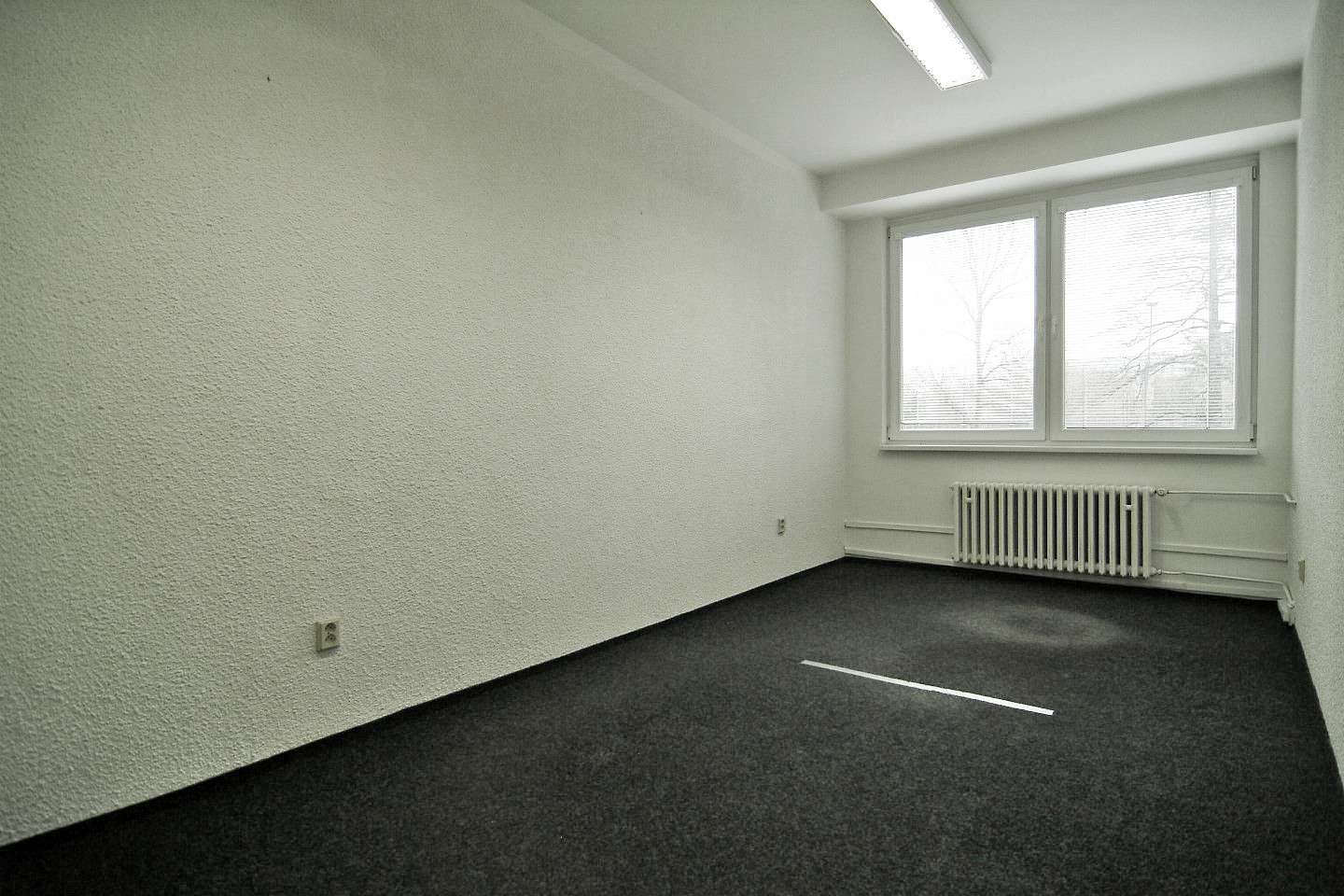 Pronájem kanceláře 18 m² – fotografie 2