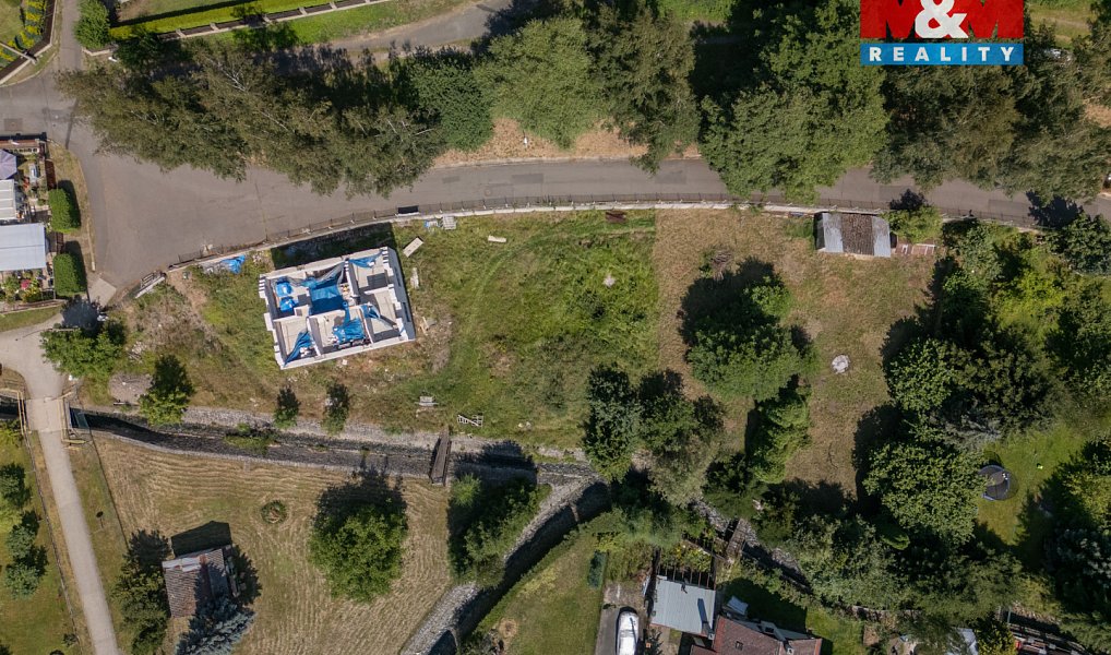 Prodej stavebního pozemku 876 m², Perštejn – náhled fotky 3