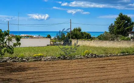 Prodej pozemku 1 600 m², Marina di Lizzano, Itálie