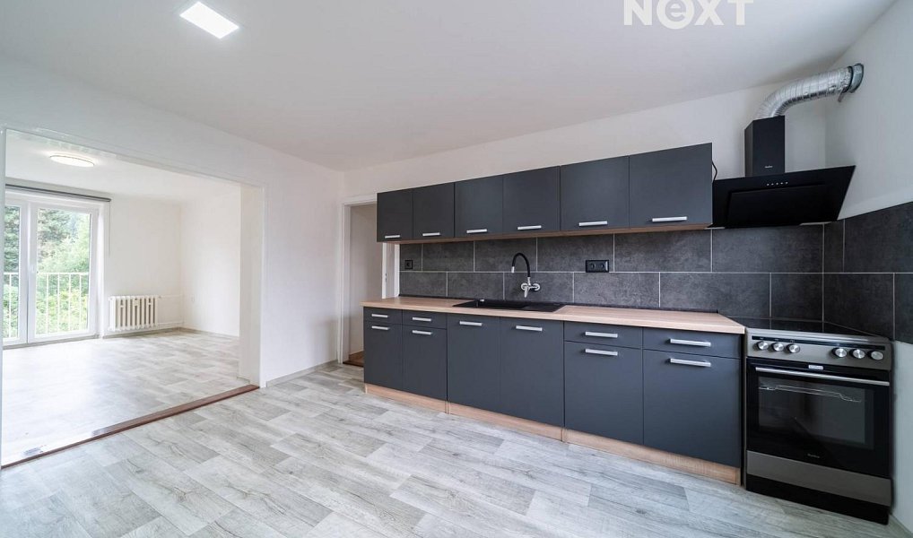 Pronájem bytu 2+1 55 m², Vsetín – náhled fotky 2