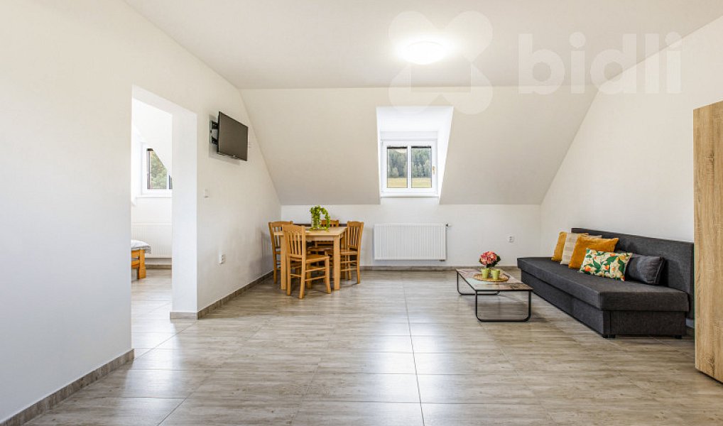 Prodej domu 230 m² s pozemkem 4 000 m², Horní Stropnice – náhled fotky 14