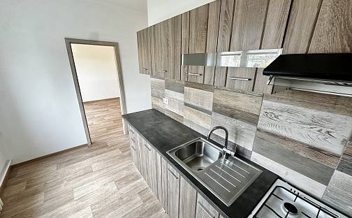 Pronájem bytu 2+1 53 m², 1. máje, Most