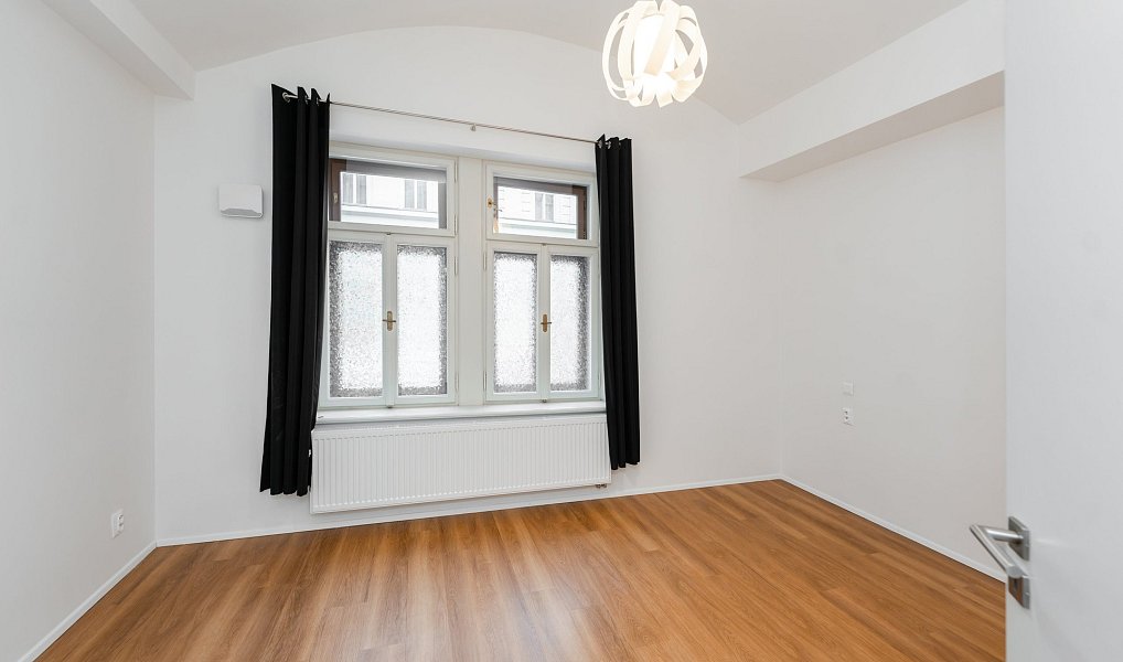 Prodej bytu 2+kk 46 m², Praha – náhled fotky 8