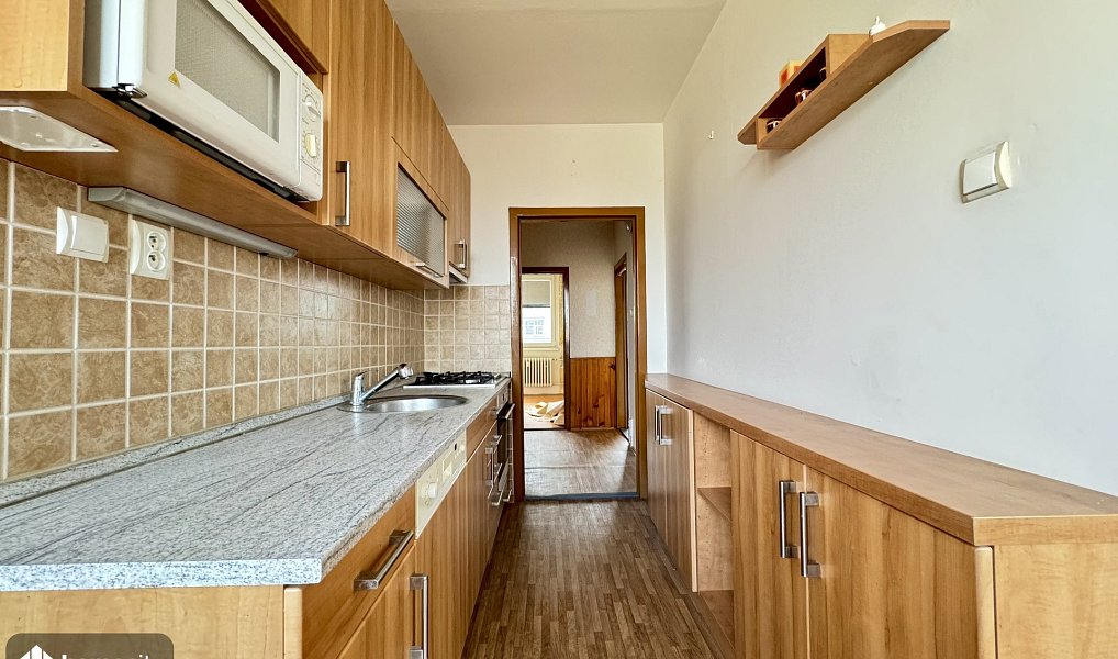 Prodej bytu 3+1 72 m², Praha – náhled fotky 2
