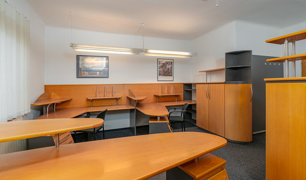 Pronájem kanceláře 25 m², Vizovice – náhled fotky 4