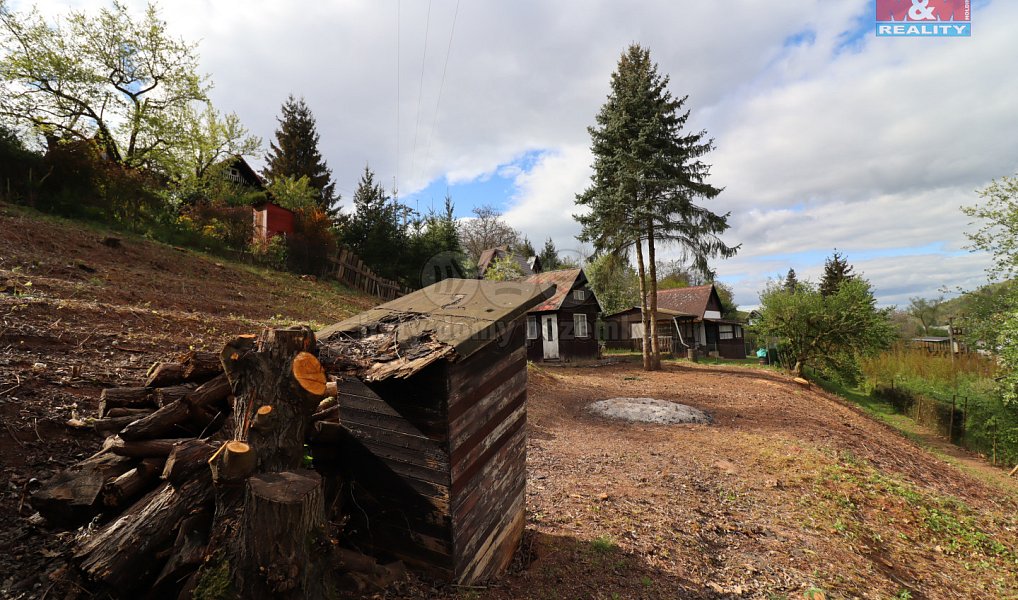 Prodej zahrady 674 m², Pnětluky – náhled fotky 8