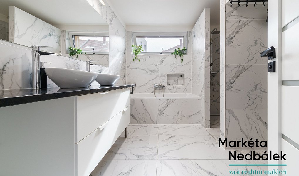Prodej bytu 4+kk 111 m², Vsetín – náhled fotky 10