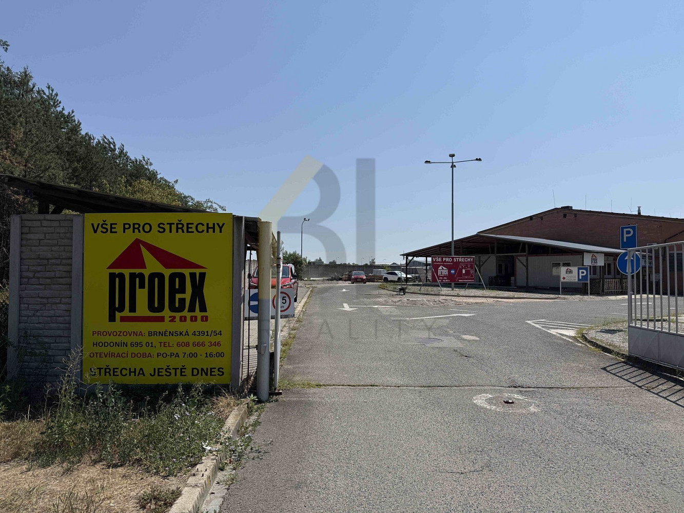 Pronájem komerčního pozemku 1 000 m² – fotografie 2