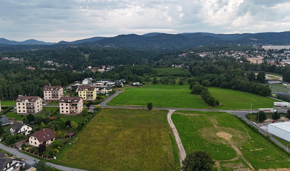 Prodej stavebního pozemku 2 153 m², Liberec – náhled fotky 2
