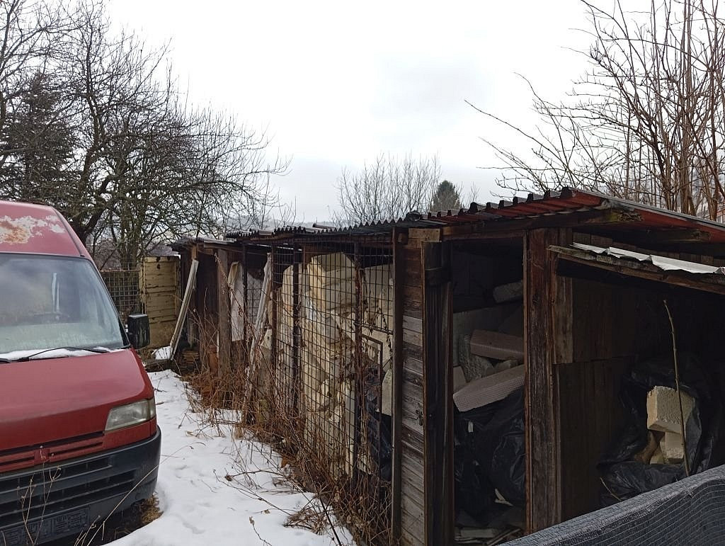Dražba domu 165 m² s pozemkem 1 009 m² — photo 2