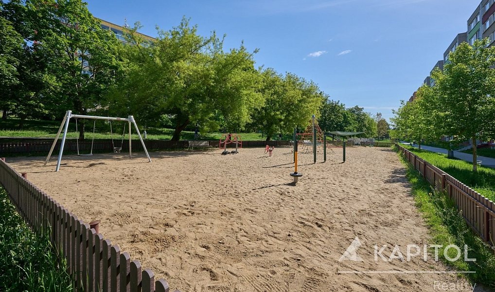 Prodej bytu 4+1 90 m², Praha – náhled fotky 23