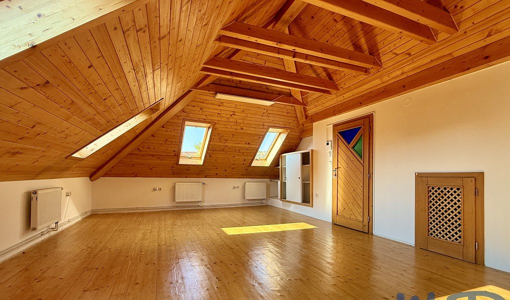 Prodej domu 251 m² s pozemkem 77 m², Třebíč – náhled fotky 20