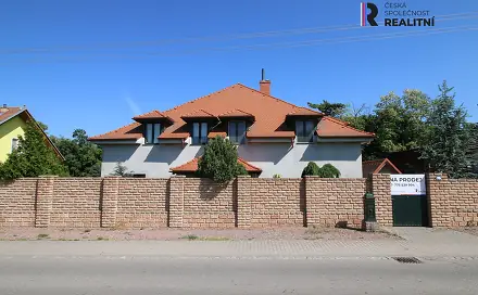Prodej domu 705 m² s pozemkem 1 300 m², Lednická, Hlohovec, okres Břeclav