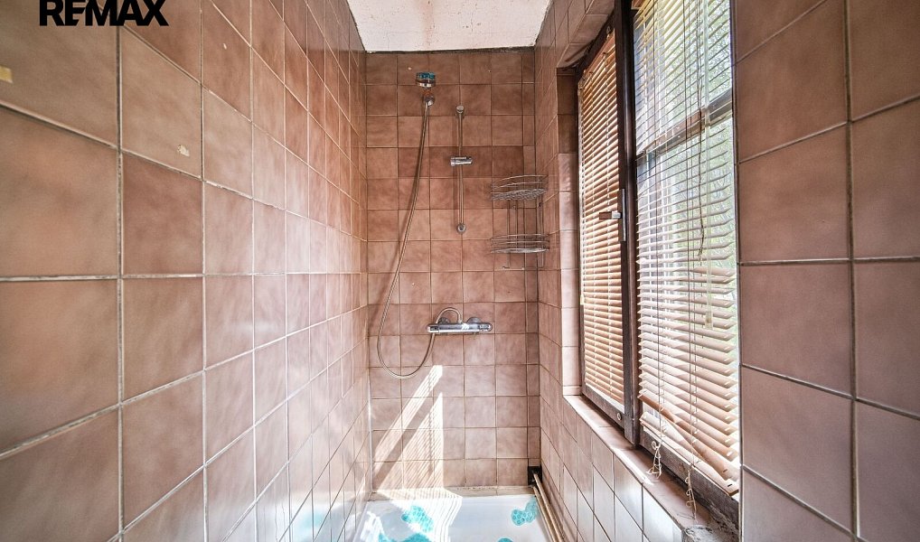 Prodej domu 320 m² s pozemkem 209 m², Hranice – náhled fotky 17