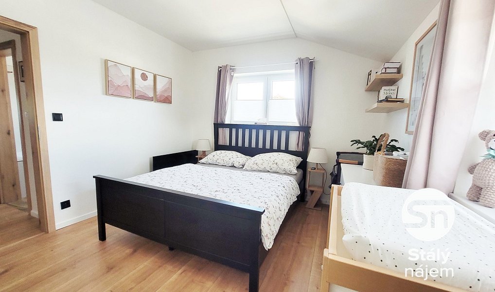 Pronájem bytu 3+kk 78 m², Svinaře – náhled fotky 15