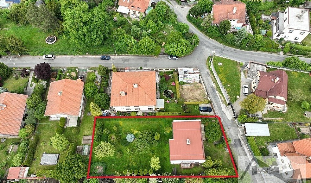 Prodej domu 214 m² s pozemkem 858 m², Měchenice – náhled fotky 3