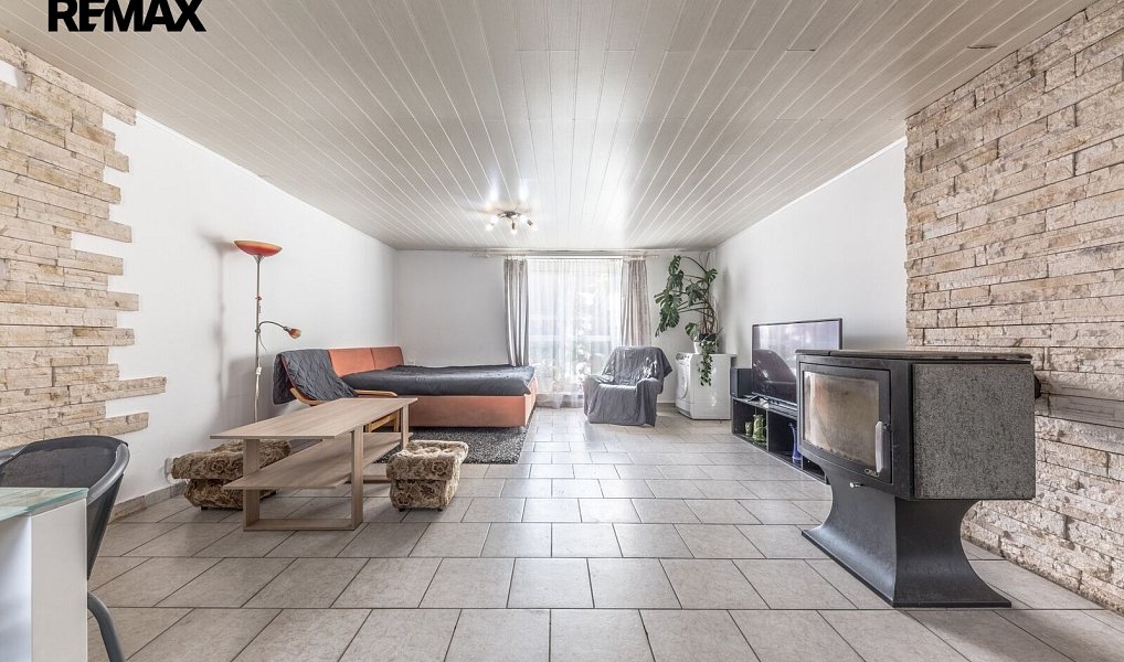 Prodej domu 160 m² s pozemkem 338 m², Tuřany – náhled fotky 2