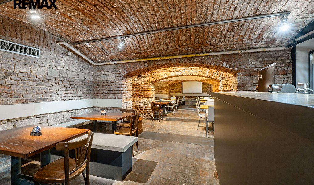 Pronájem restaurace 254 m², Praha – náhled fotky 3