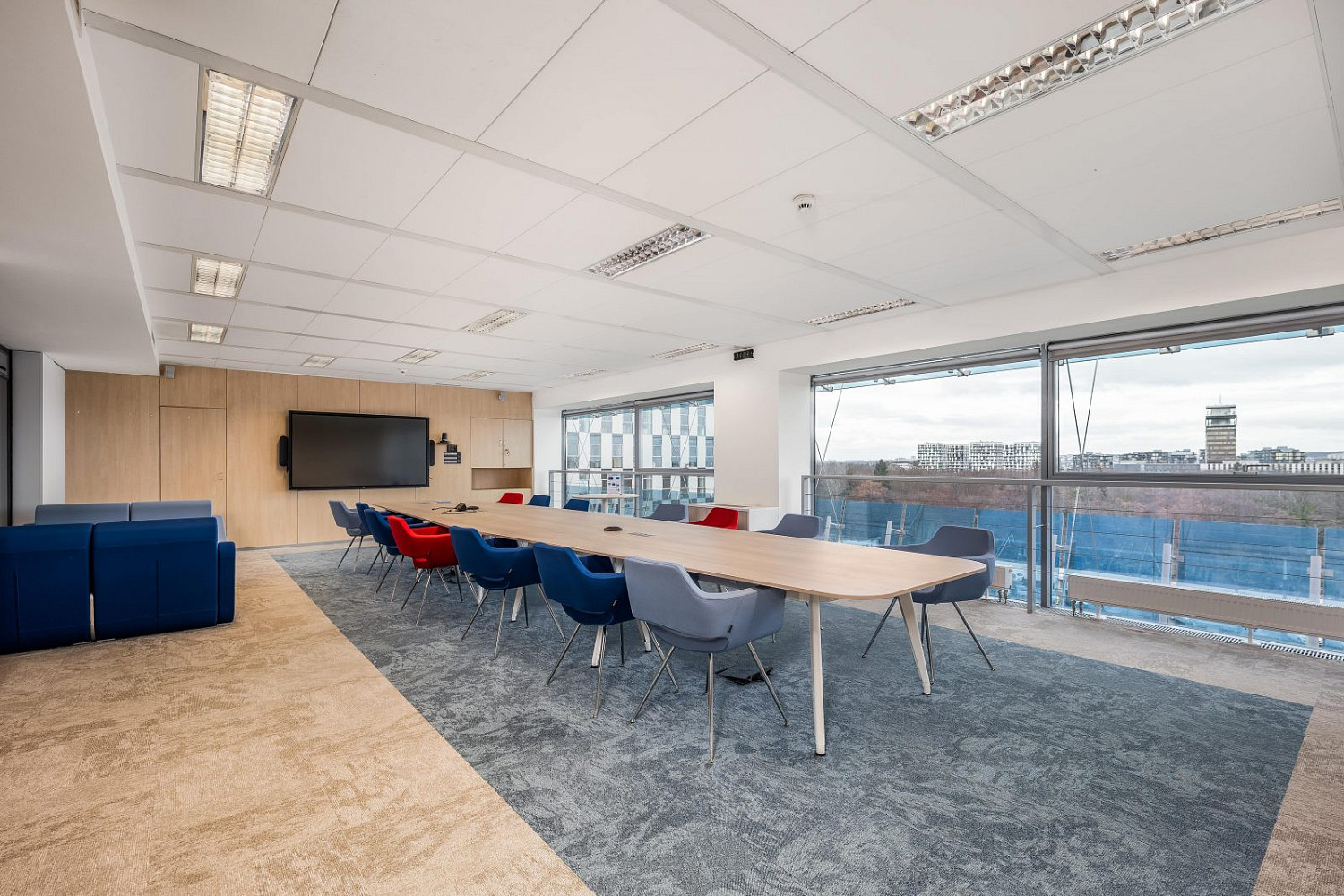 Pronájem kanceláře 526 m² – fotografie 3