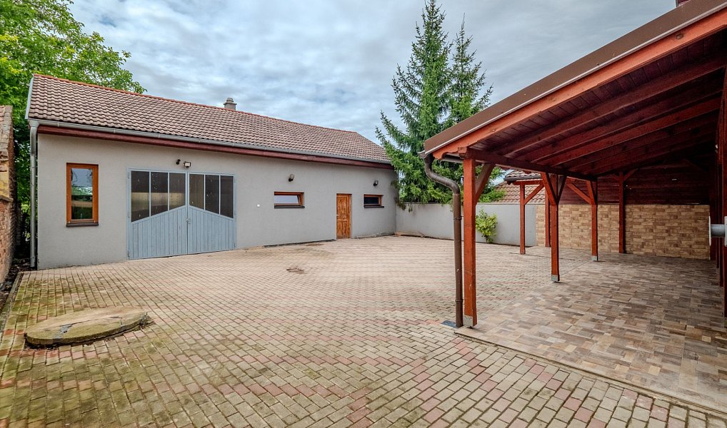 Prodej domu 181 m² s pozemkem 656 m², Vrbčany – náhled fotky 24