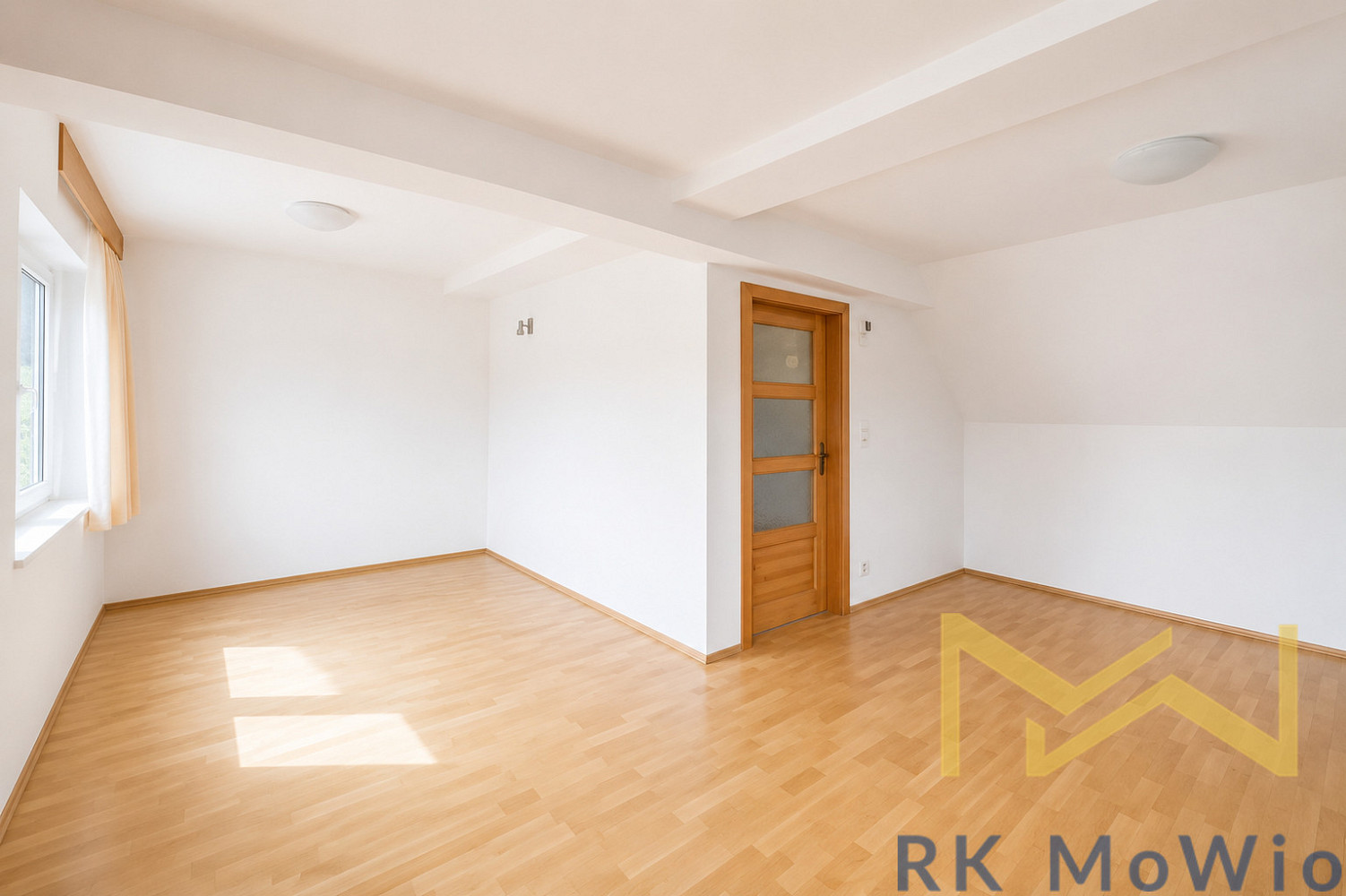 Pronájem domu 246 m² s pozemkem 649 m² – další