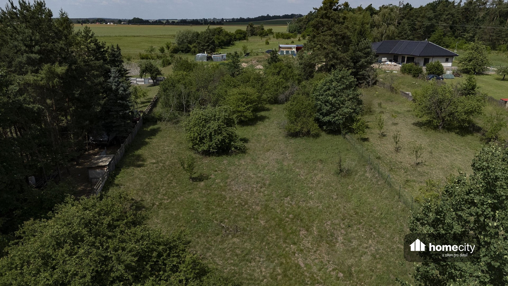 Prodej stavebního pozemku 1 828 m² — photo 4