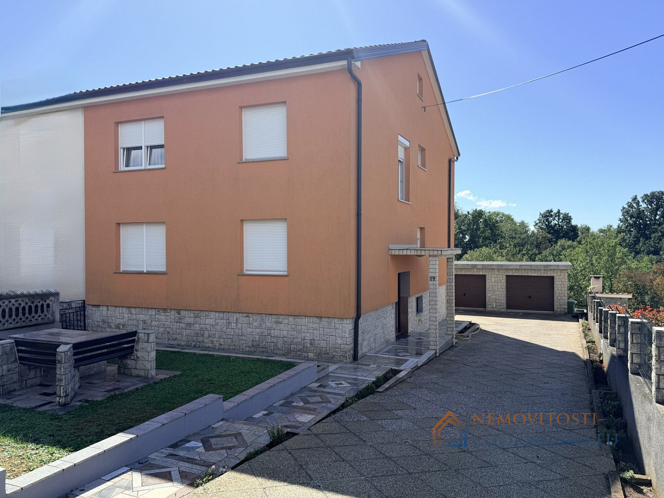 Prodej domu 258 m² s pozemkem 400 m², Viškovo