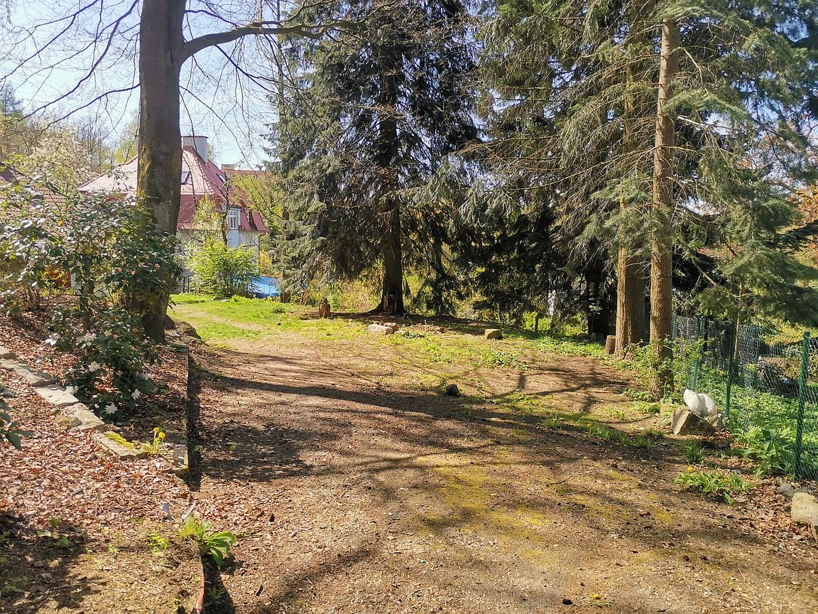 Prodej stavebního pozemku 1 841 m² – fotografie 2