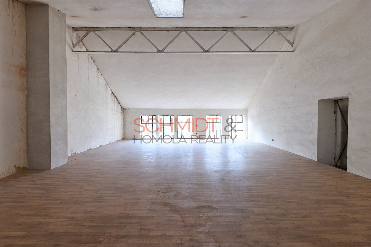 Prodej výrobních prostor 1 612 m² – fotografie 4