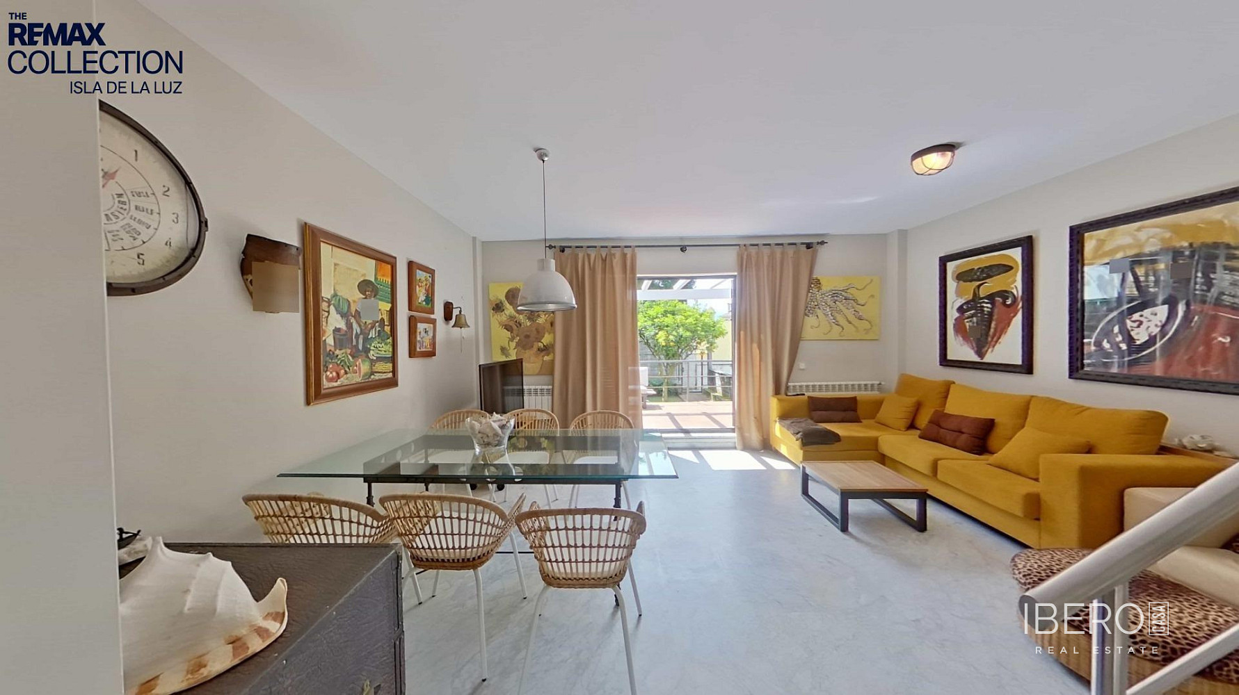 Prodej domu 256 m² s pozemkem 256 m²